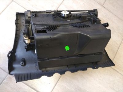 Kesztyűtartó - Kesztyűtartó