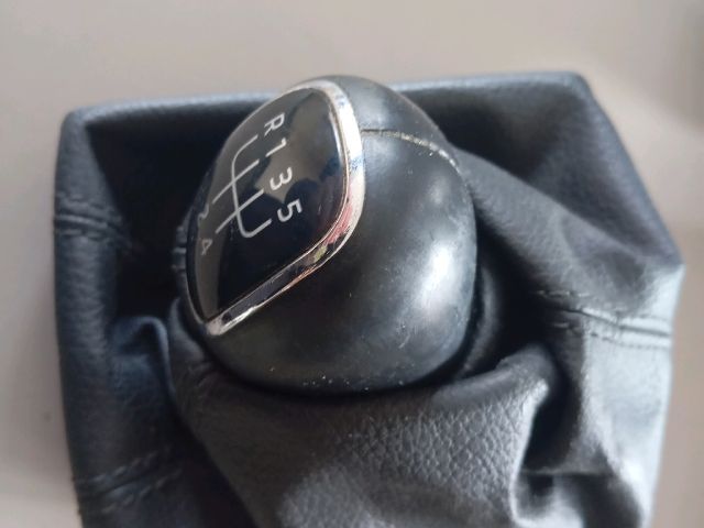 Váltógomb - Váltógomb | EXPO.HU