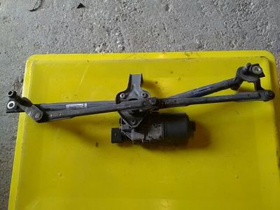 Első Ablaktörlő Szerkezet Motorral