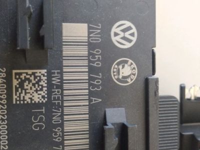 Bal első Ajtó Vezérlőegység - Elektronika