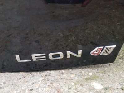 Csomagtérajtó (Részeivel) - 3. kép