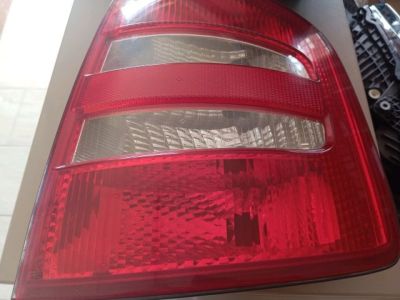 Jobb Hátsó Lámpa - Hátsó Lámpa