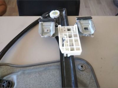 Bal első Ablakemelő Szerkezet (Elektromos) - Ablakemelő