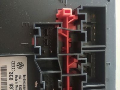 Biztosítéktábla Utastér - 4. kép