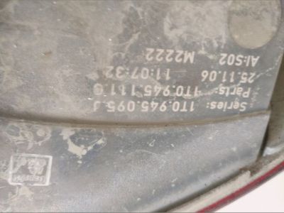 Bal Hátsó Lámpa - 3. kép