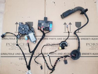 Jobb első Ajtó Vezérlőegység