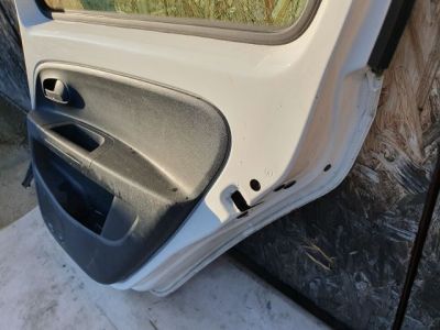 Jobb hátsó Ajtó (Üres lemez) - 9. kép