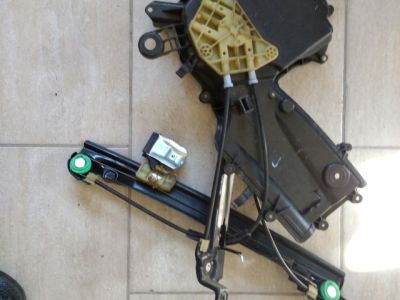 Bal első Ablakemelő Szerkezet (Elektromos) - 5. kép