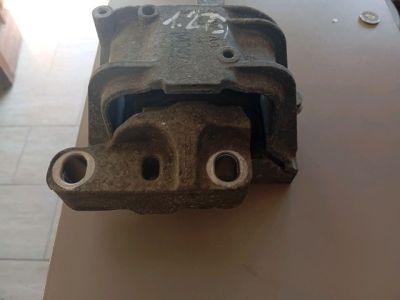 Motor Tartó Bak Jobb