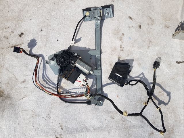 Jobb hátsó Ablakemelő Szerkezet (Elektromos) - Ablakemelő | EXPO.HU