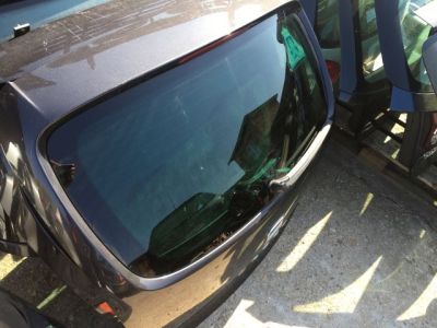 Csomagtérajtó (Részeivel) - Csomagtérajtó