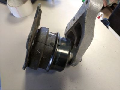 Motor Tartó Bak Jobb - Bak