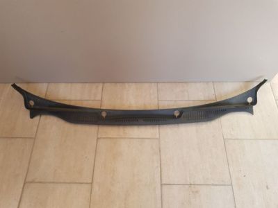 Szélvédő Alatti Műanyag Elem - 1. kép