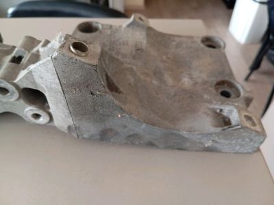 Generátor Tartó Bak - 5. kép