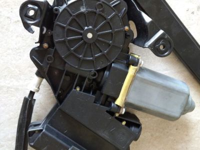 Bal hátsó Ablakemelő Motor - 1. kép