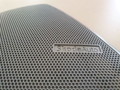 Jobb első Hangszóró Burkolat - Burkolat