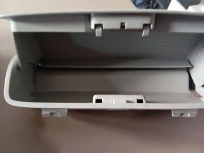 Középső Szemüvegtartó - Karosszéria egyéb