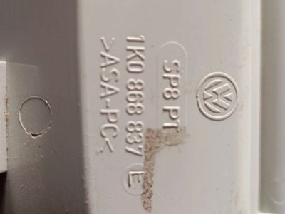 Középső Szemüvegtartó - Karosszéria egyéb