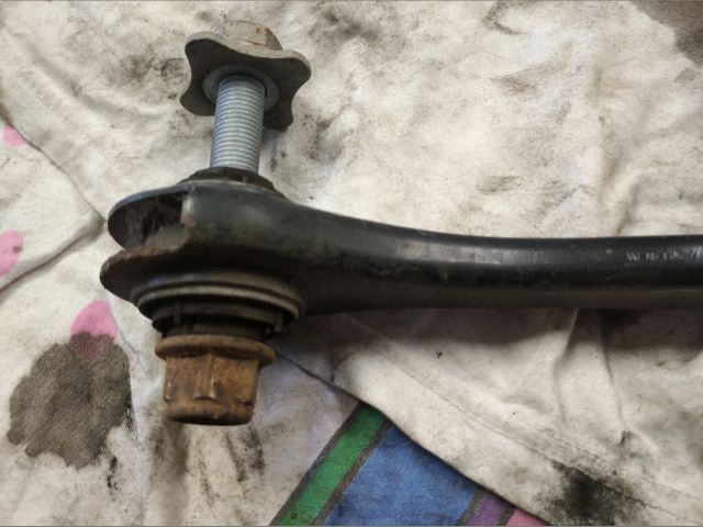 Jobb hátsó Futómű Kitámasztó - Futómű, kormányzás, felni | EXPO.HU