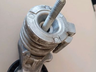 Szíjfeszítő Görgő - Motor, motorikus alkatrész