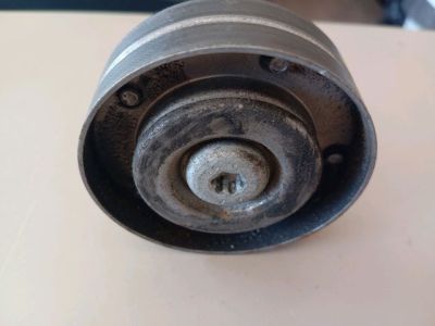 Vezetőgörgő - Motor, motorikus alkatrész