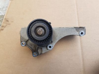 Szervó Tartó Bak Szíjfeszítővel - 2. kép