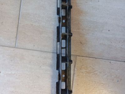 Hátsó középső Lökhárító Tartó (Műanyag) - Lökhárító tartó