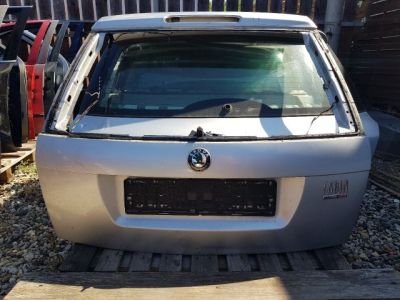 Csomagtérajtó (Üres lemez) - Csomagtérajtó