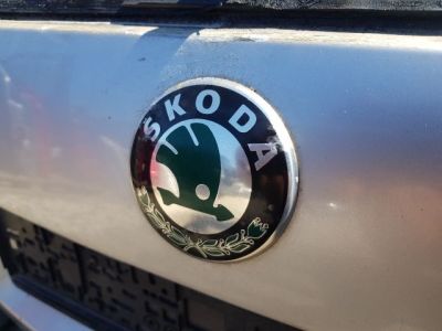 Csomagtérajtó (Üres lemez) - Csomagtérajtó