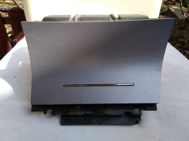 Első Hamutartó - Hamutartó | EXPO.HU