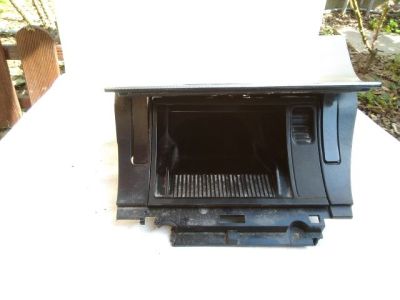 Első Hamutartó - Hamutartó