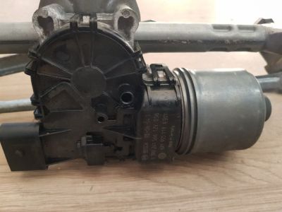 Első Ablaktörlő Szerkezet Motorral - 4. kép