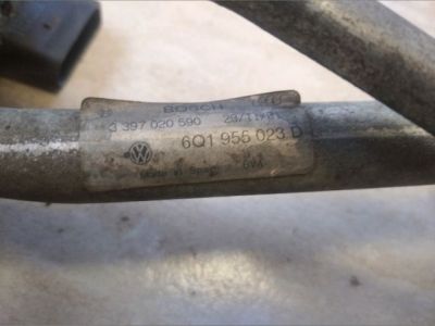 Első Ablaktörlő Szerkezet Motorral - Motor