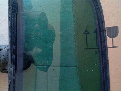 Bal C Oszlop Oldalablak Üveg - 2. kép