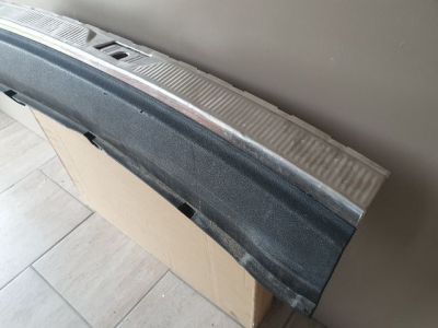 Hátfal Burkolat - Burkolat