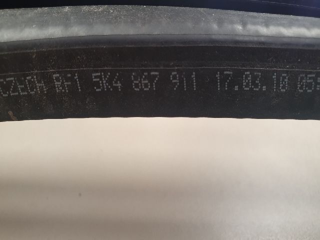 Bal első Gumikéder - Gumikéder | EXPO.HU