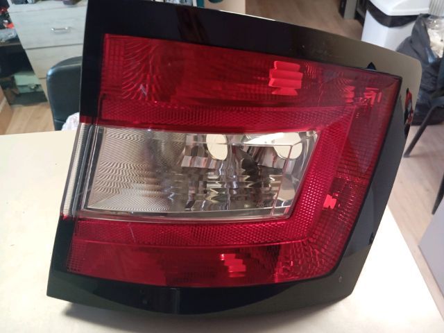 Jobb Hátsó Lámpa - Hátsó Lámpa | EXPO.HU