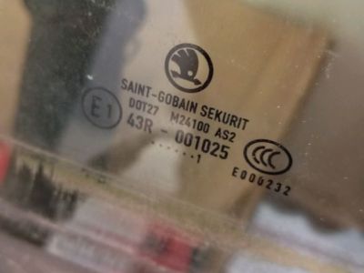 Bal első Ablak - Ablak