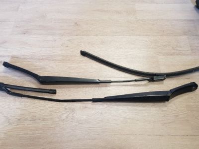 Első Ablaktörlő Kar - Ablaktörlő