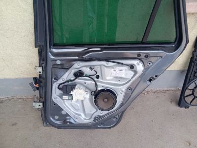 Jobb hátsó Ajtó (Részeivel) - 6. kép