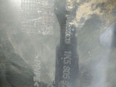 Jobb első Dobbetét (Kerékjárati, Műanyag) - Karosszéria egyéb