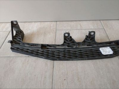 Első Lökhárító Tartó Felső - Lökhárító tartó