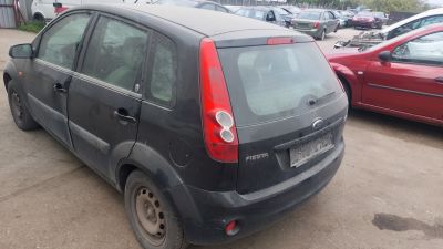 FORD FIESTA 1,4 TDCi Bontott alkatrészei - 7. kép