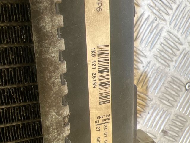 VW GOLF V (1K1) Vízhűtő Radiátor (Klímás) image 4