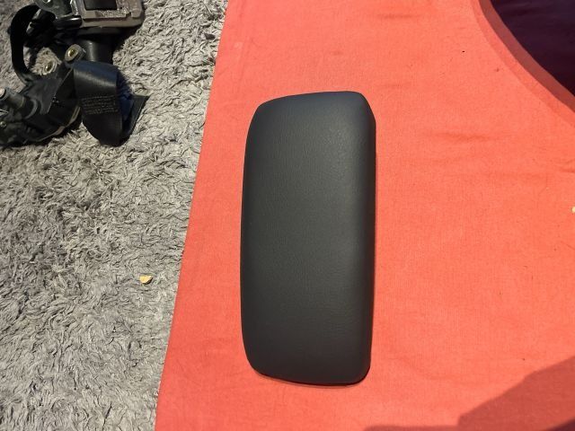 Könyöklő Fedél -Bőr - Könyöklő | EXPO.HU