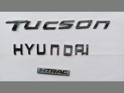 HYUNDAI TUCSON Hátsó Embléma - Csomagtérajtó