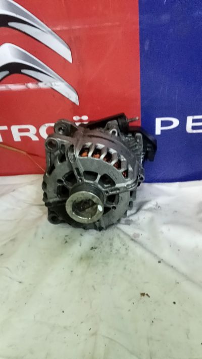 Startstoppos generátor 9826549680 - Generátor