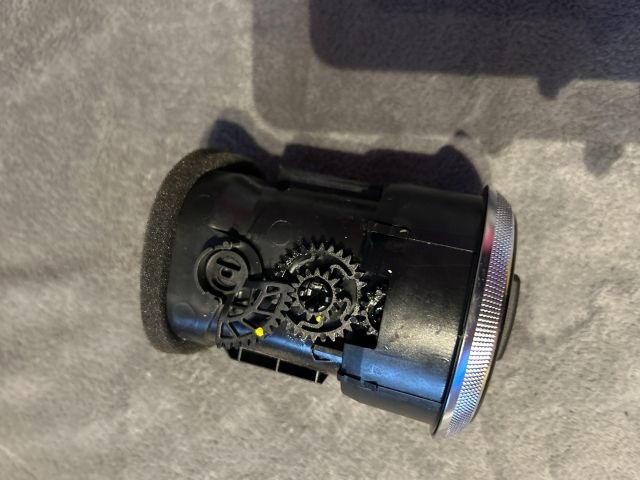 Szellőző-Facelift -fényes 