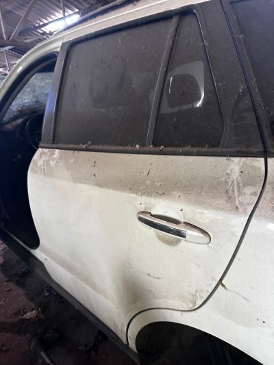 HYUNDAI SANTA Bal hátsó Ajtó (Üres lemez) - Bal hátsó Ajtó (Üres lemez)