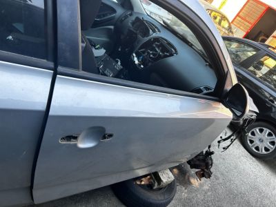 KIA PROCEED Jobb első Ajtó (Üres lemez) - Jobb első Ajtó (Üres lemez)